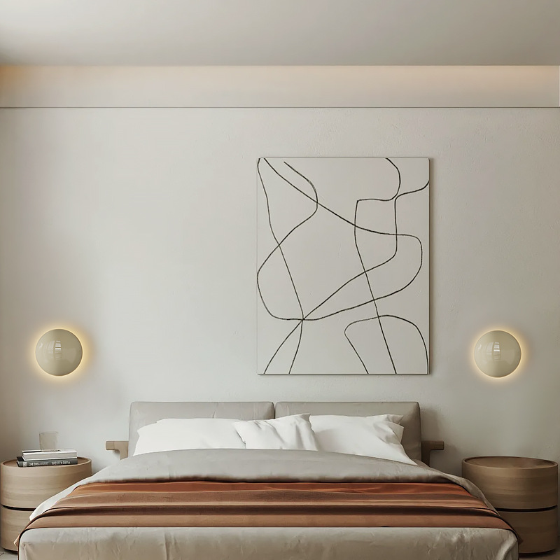 Minimalist Bauhaus Small Iron  - đánh giá và giá Glass Bed